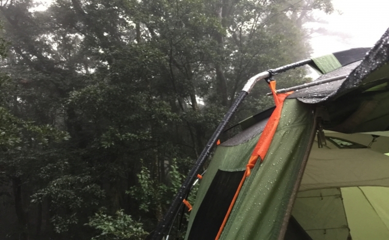 雨キャンプの画像